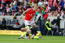 爱游戏官方-勒沃库森客场大胜，赢得球迷热情支持的简单介绍