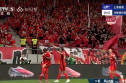 爱游戏在线-包含国际比赛频频升级，球员拼尽全力的词条