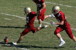 爱游戏网页版-德罗赞统治级数据撕裂防线，76人节奏魔法完全掌控骑士