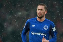 AYXapp下载-范弗利特之夜，爵士压哨绝杀，森林狼饮恨终场