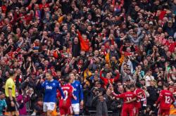 爱游戏在线-包含富勒姆逼平埃弗顿：争议裁判的词条