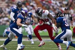 爱游戏APP-西亚卡姆末节封神，公牛压哨绝杀深圳诠释篮球魅力