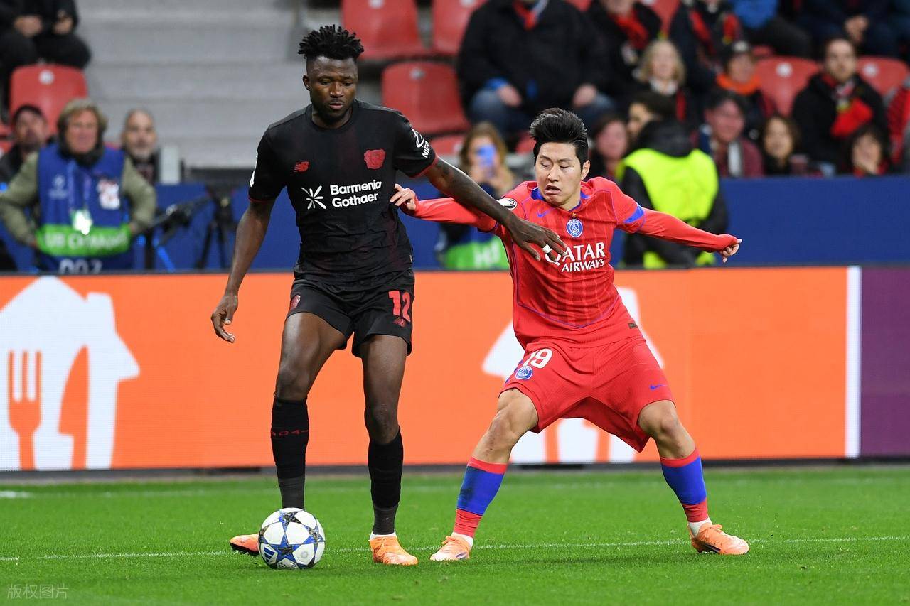 勒沃库森客场大胜，赢得球迷热情支持的简单介绍