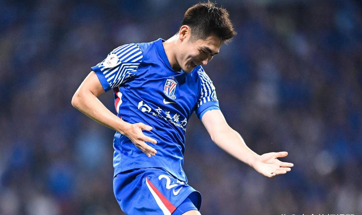 足坛新星崭露头角，中超联赛也有精彩之处！的简单介绍