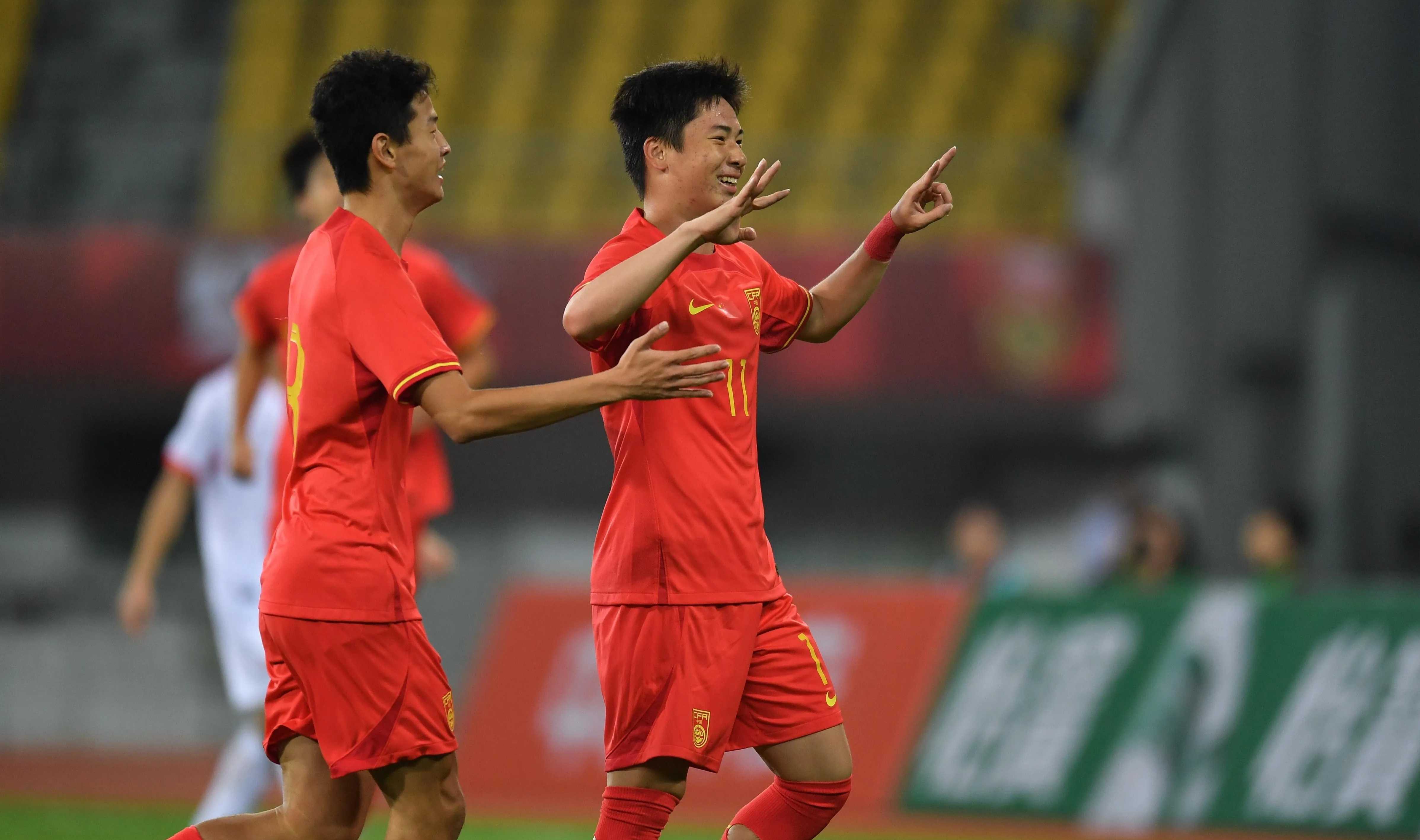 足坛新星崭露头角，中超联赛也有精彩之处！的简单介绍