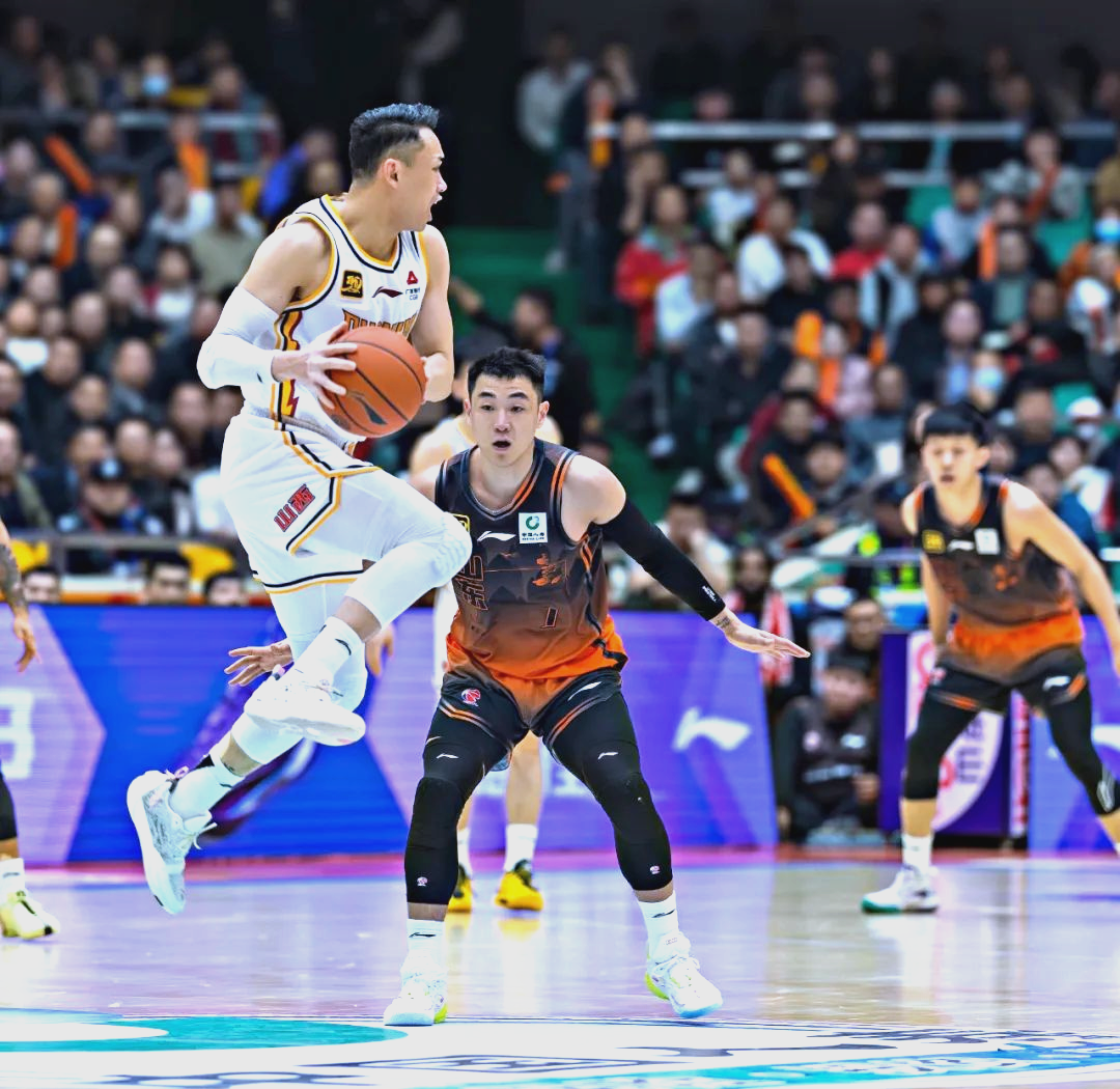 争奇斗艳，篮球盛宴再度上演的简单介绍