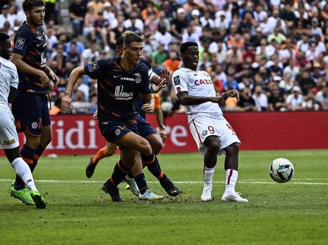 包含比利亚雷亚尔客场击败对手,精彩逆转好戏频频上演的词条 包含比利亚雷亚尔客场击败对手,精彩逆转好戏频频上演的词条