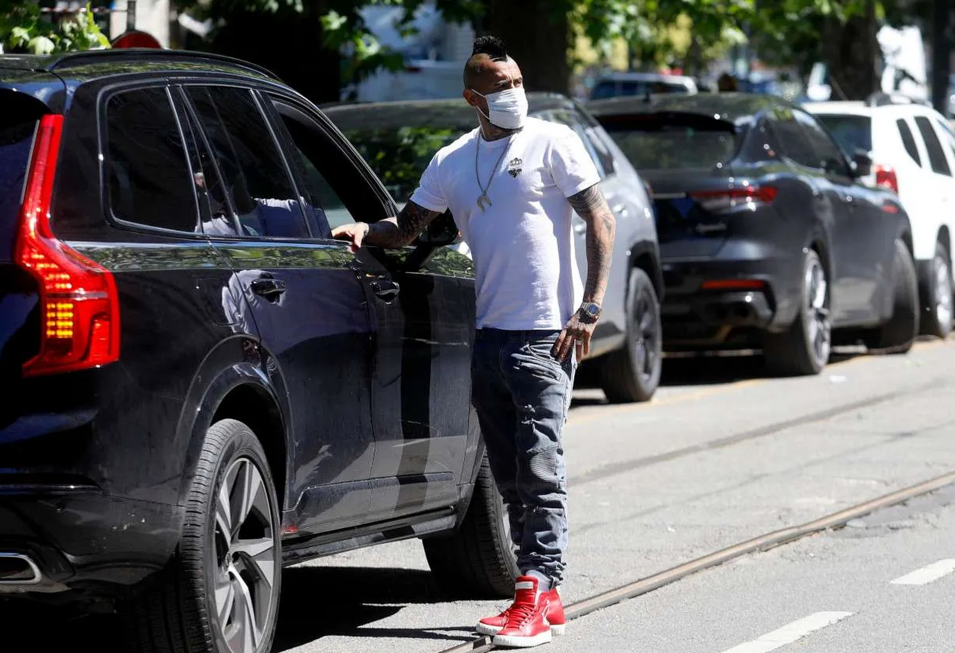 比达尔中场连续抢断，巴塞罗那喜赠胜利