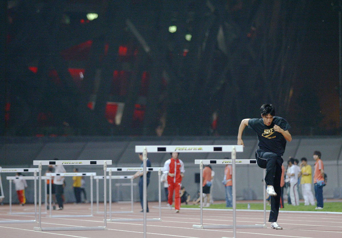 竞技场上将上演一场激烈较量