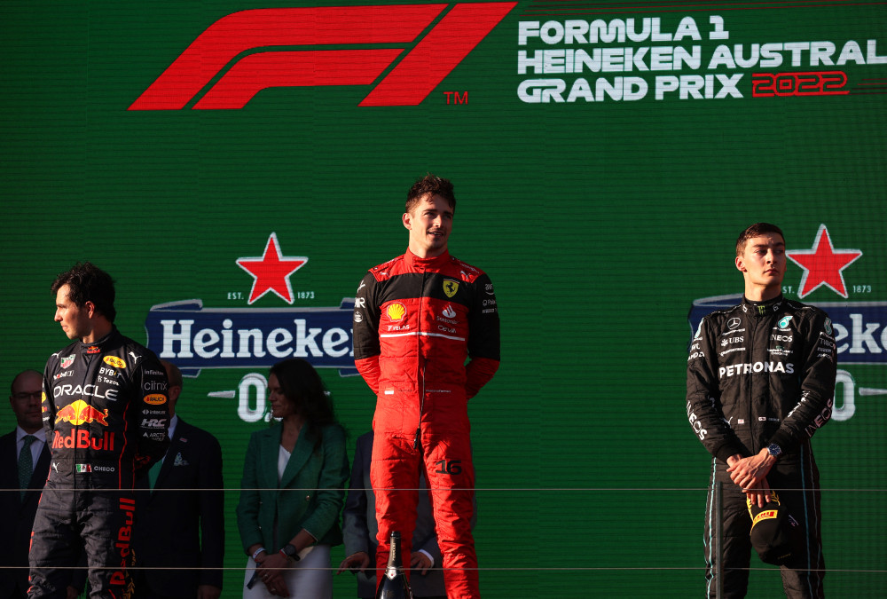 包含威廉姆斯轻取索伯车队，勒克莱尔刷新纪录的词条