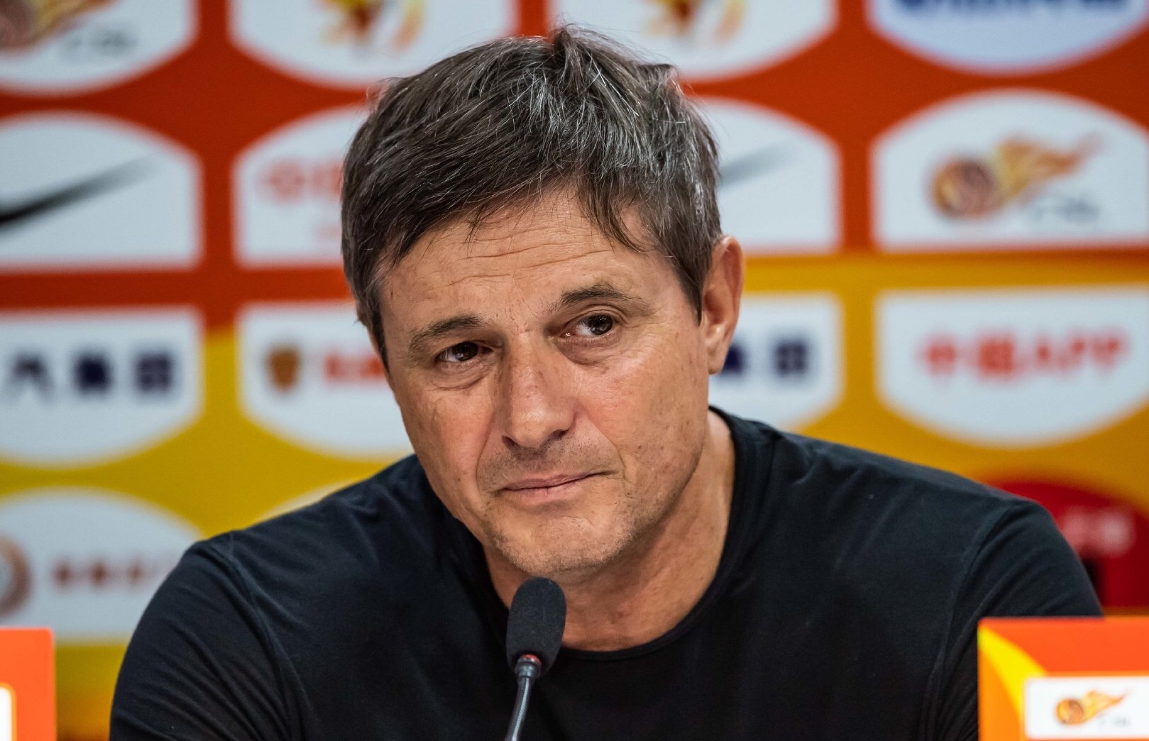 马拉加主教练战术失误,导致关键失利 马拉加主教练战术失误,导致关键失利