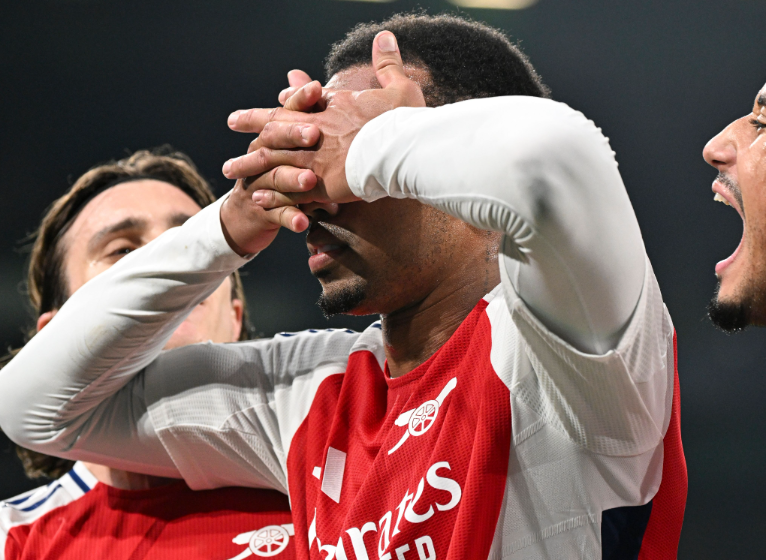 热刺逆转维拉，客场斩获三分