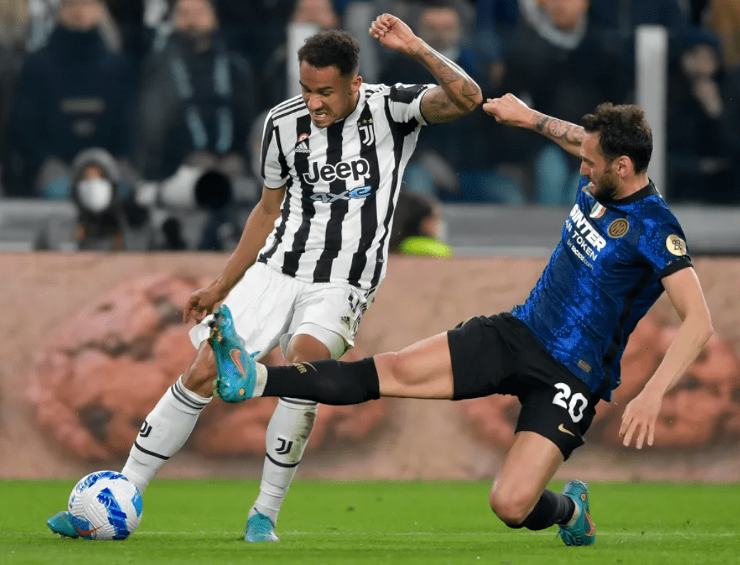 尤文轻取勒沃库森，阿尔瓦雷斯带队取胜