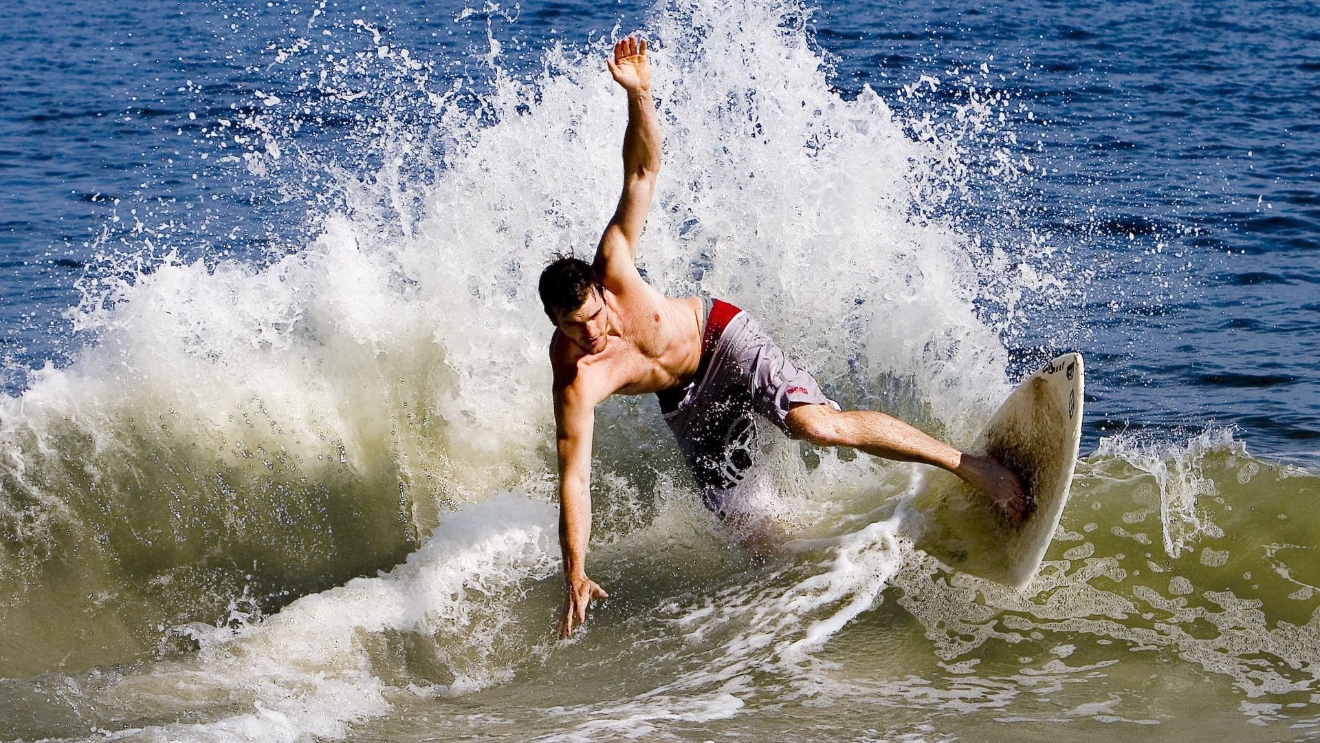 武切维奇关键回合不手软，广东队强势晋级辽宁队